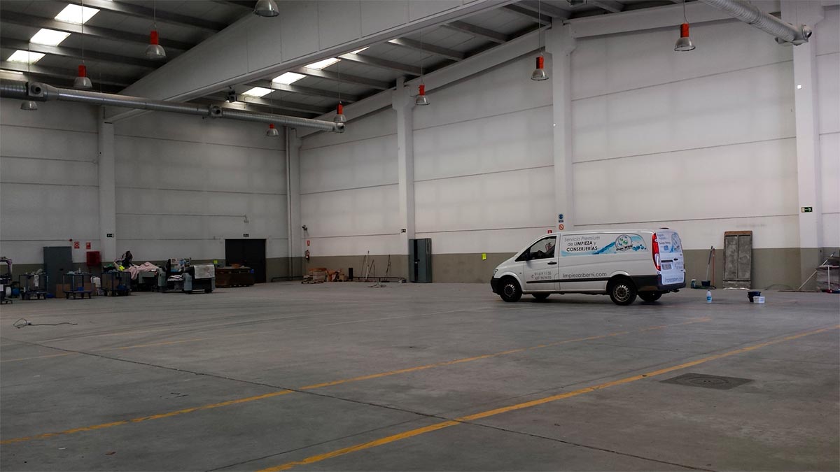 Limpieza de Naves industriales