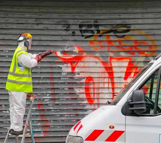 Grupo Berni limpieza de grafitis02
