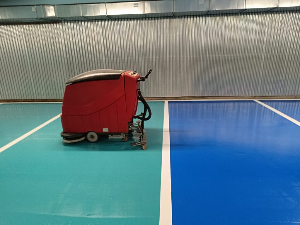 Limpieza exhaustiva sobre un garaje de resina 4